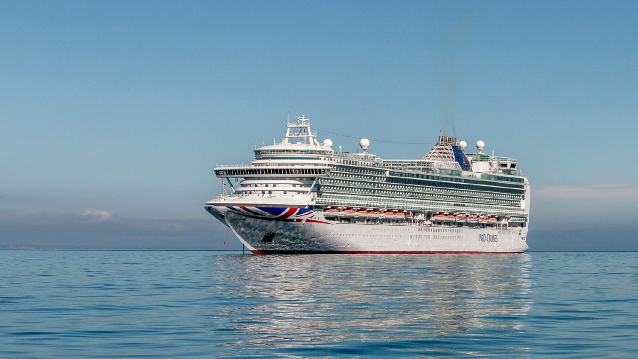 Anti fouling on larger vessels